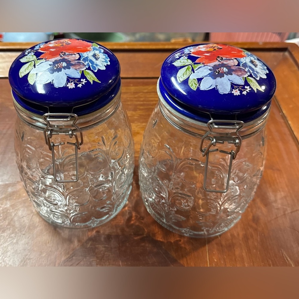 2 Pioneer Woman Floral Embossed Clamp Jars 67 oz Blue Lids